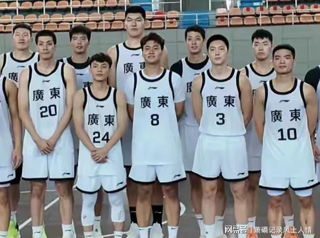 关于CBA常规赛倒计时，深圳男篮赛后临场应变，细节引发关注，赛场秩序良好，阵容厚度经受考验的信息